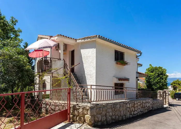 2 Bedroom Lovely In Apartament