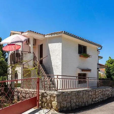 2 Bedroom Lovely Apartment In Omisalj Apartment