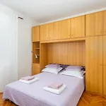 2 Bedroom Lovely In アパート *